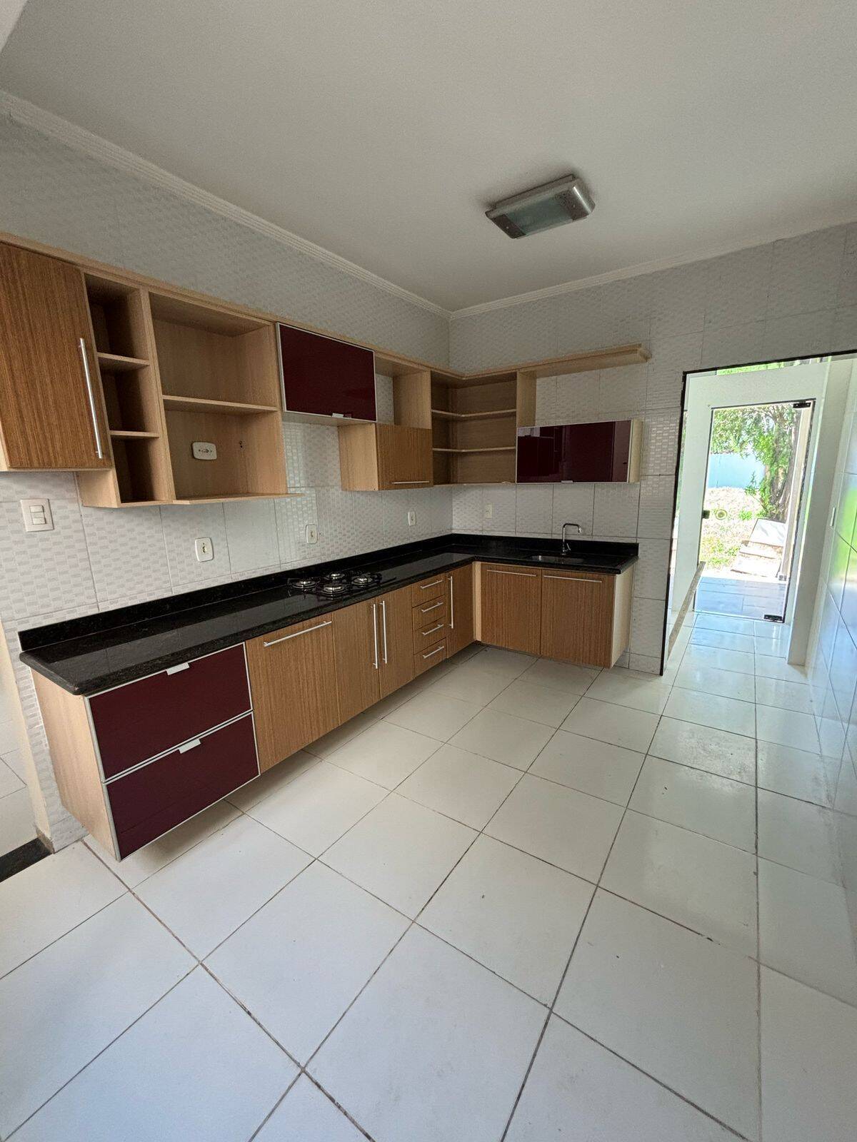 Casa à venda e aluguel com 3 quartos - Foto 14