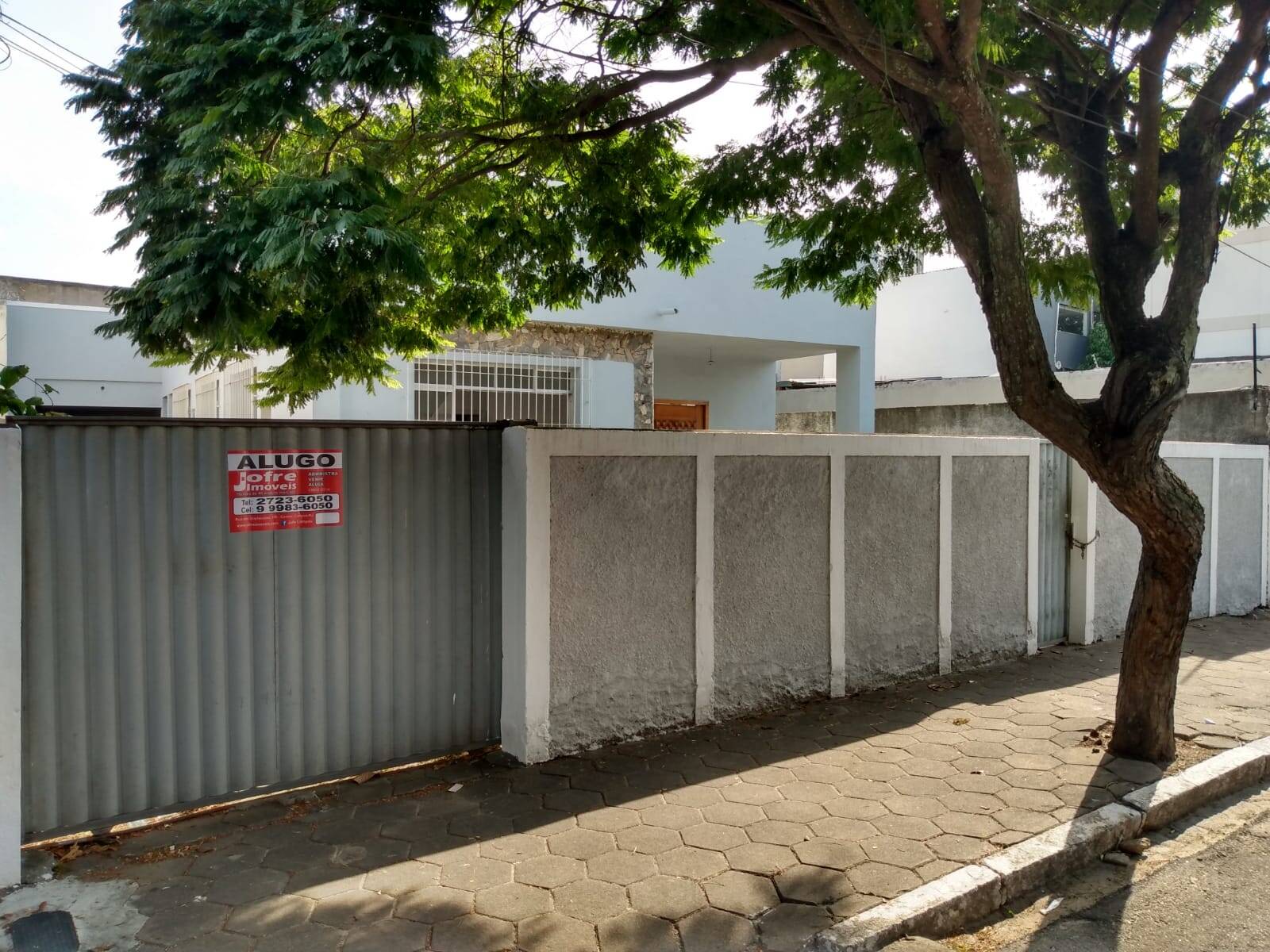 Casa à venda e aluguel com 5 quartos - Foto 1