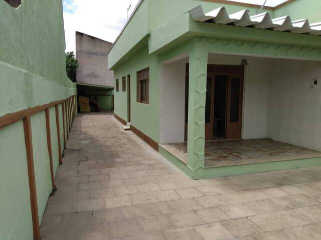 #601 - Casa para Locação em Campos dos Goytacazes - RJ - 2