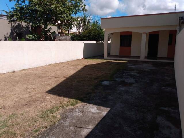 #649 - Casa para Locação em Campos dos Goytacazes - RJ - 2