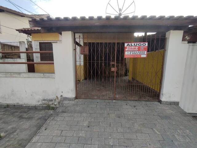 #669 - Casa para Locação em Campos dos Goytacazes - RJ - 1