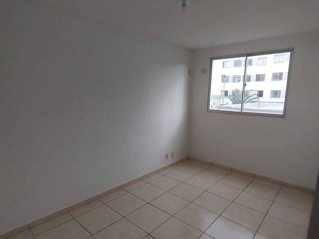 #705 - Apartamento para Venda em Campos dos Goytacazes - RJ - 2
