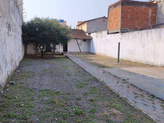#609 - Casa para Locação em Campos dos Goytacazes - RJ - 2