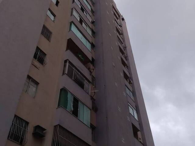  em  - 