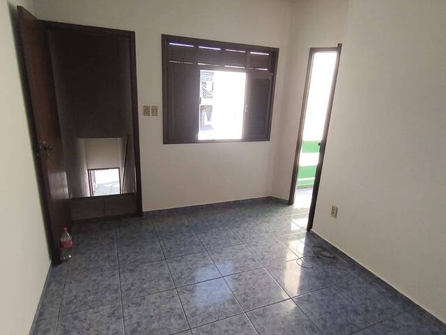 #767 - Casa para Locação em Campos dos Goytacazes - RJ - 3