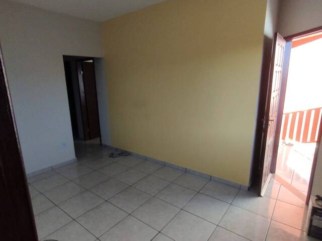 #785 - Casa para Locação em Campos dos Goytacazes - RJ - 2