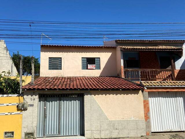 #811 - Casa para Locação em Campos dos Goytacazes - RJ - 1