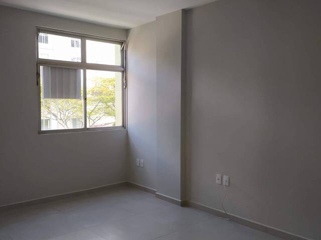 #886 - Apartamento para Locação em Campos dos Goytacazes - RJ - 2