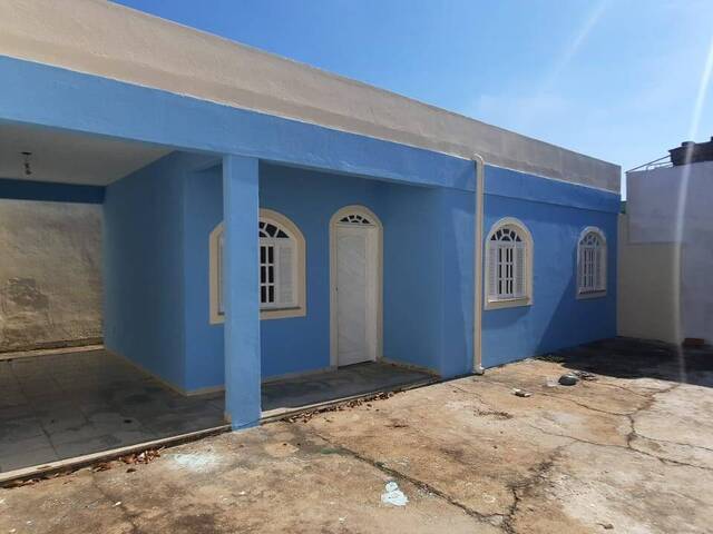 #894 - Casa para Locação em Campos dos Goytacazes - RJ - 2