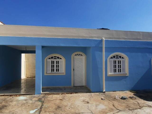 #894 - Casa para Locação em Campos dos Goytacazes - RJ - 1