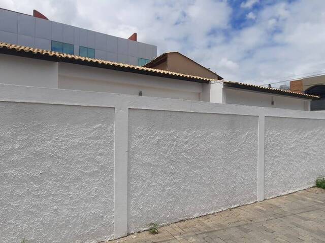 #984 - Casa para Locação em Campos dos Goytacazes - RJ - 2
