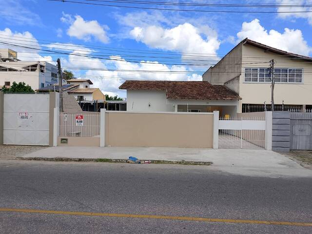 #1003 - Casa para Locação em Campos dos Goytacazes - RJ - 1