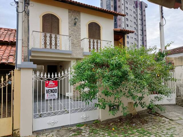 #1025 - Casa para Venda em Campos dos Goytacazes - RJ - 1