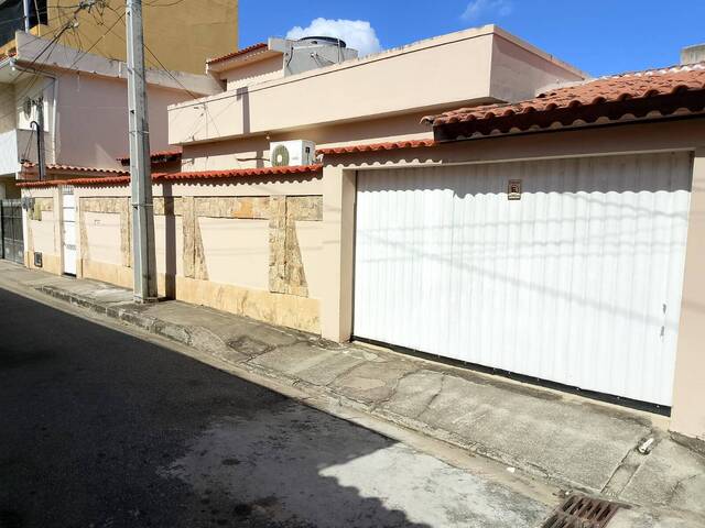 #1030 - Casa para Locação em Campos dos Goytacazes - RJ - 2