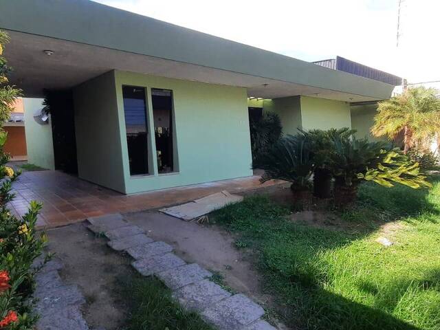 #1034 - Casa para Venda em Campos dos Goytacazes - RJ - 2