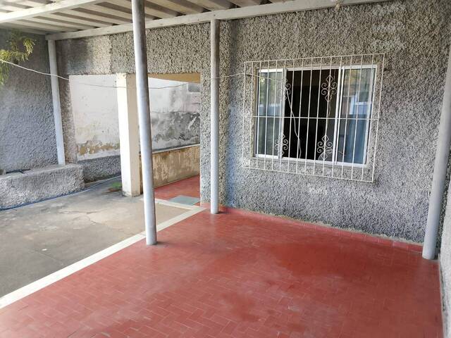 #1047 - Casa para Venda em Campos dos Goytacazes - RJ - 2
