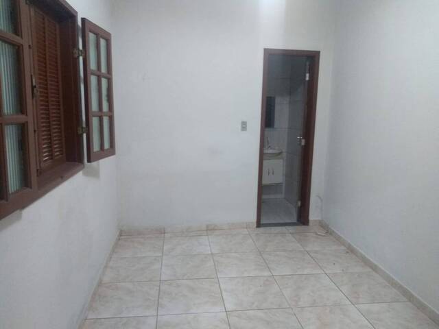 #1066 - Casa para Locação em Campos dos Goytacazes - RJ - 3
