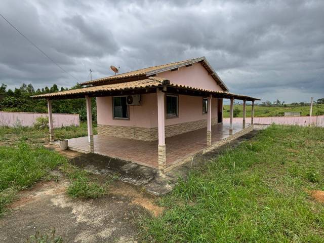 #1076 - Casa para Venda em Campos dos Goytacazes - RJ - 2