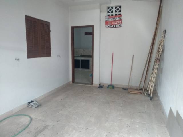 #1077 - Casa para Locação em Campos dos Goytacazes - RJ - 2