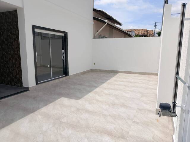 #1085 - Casa para Venda em Campos dos Goytacazes - RJ - 2