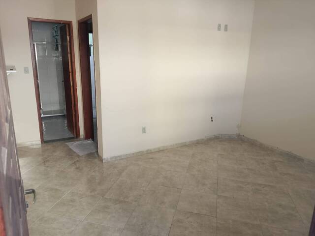 #1055 - Apartamento para Locação em Campos dos Goytacazes - RJ - 2